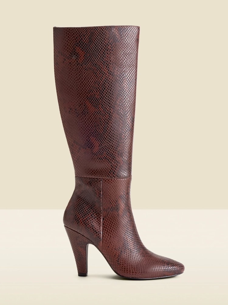 Sosandar Brown Leather Knee High Heeled Boots - Image 2 of 4