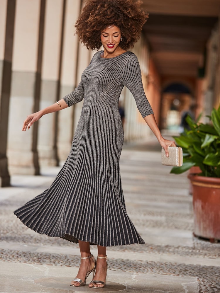 Sosandar Gold Metallic Ombre Knitted Fit and Flare Dress - Image 2 of 5