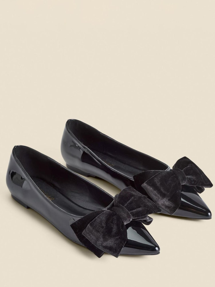 Sosandar Black Patent Ballet Pumps With Velvet Bow - Image 2 of 4 Sosandar Black Patent Ballet Pumps With Velvet Bow - Image 2 of 4