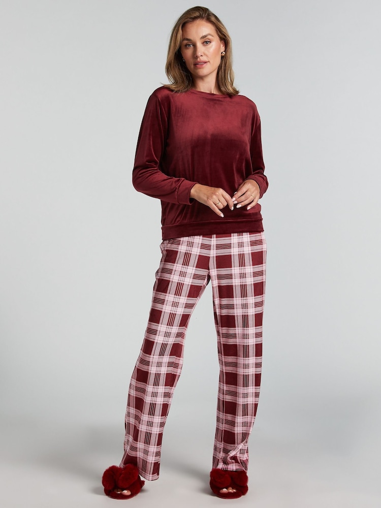 Hunkemöller Red Velvet Pyjamas Set - Image 1 of 5