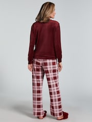 Hunkemöller Red Velvet Pyjamas Set - Image 2 of 5