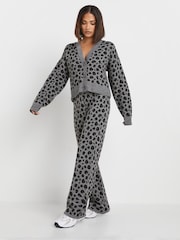 PixieGirl Petite Grey Leopard Print Knitted Cardigan - Image 4 of 5