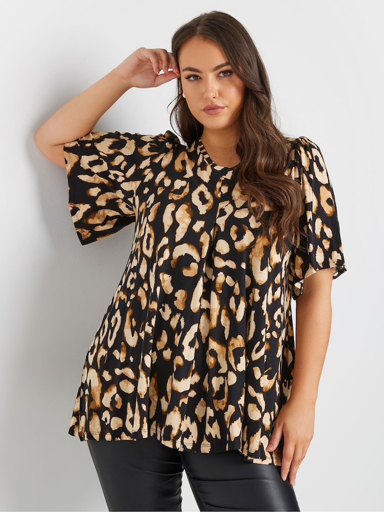 Yours Curve Black Pleated Front Swing Top - Image 1 of 5