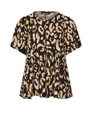 Yours Curve Black Pleated Front Swing Top - Image 5 of 5