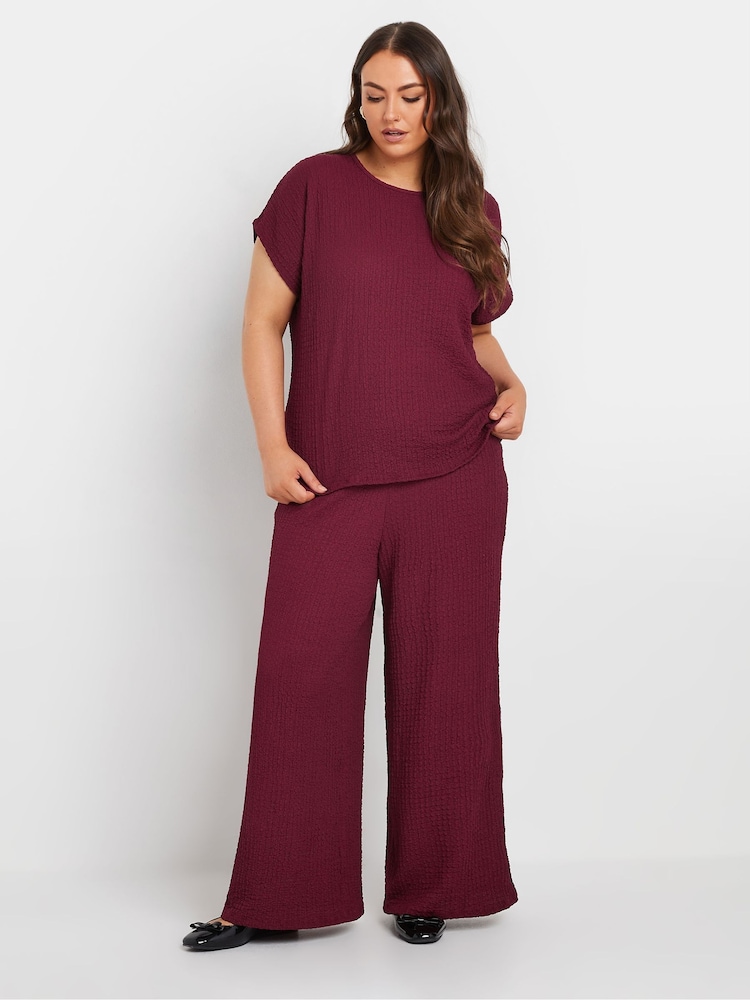 Yours Curve Red Limited Bubble Tex Top - Image 2 of 5