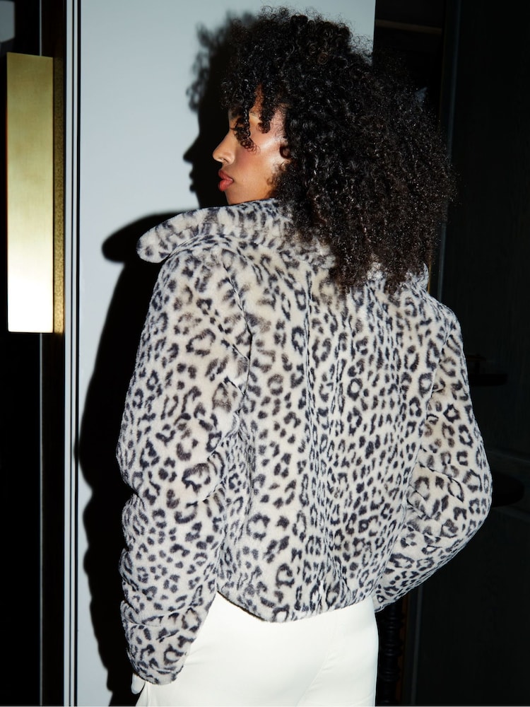 Threadbare White Leopard Print Faux Fur Coat - Image 2 of 4