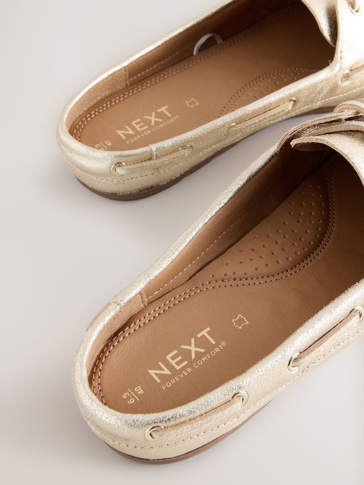 zlata (barva); zlato - Usnjeni natikači z okroglim sprednjim delom Forever Comfort® - Slika 9 iz 9