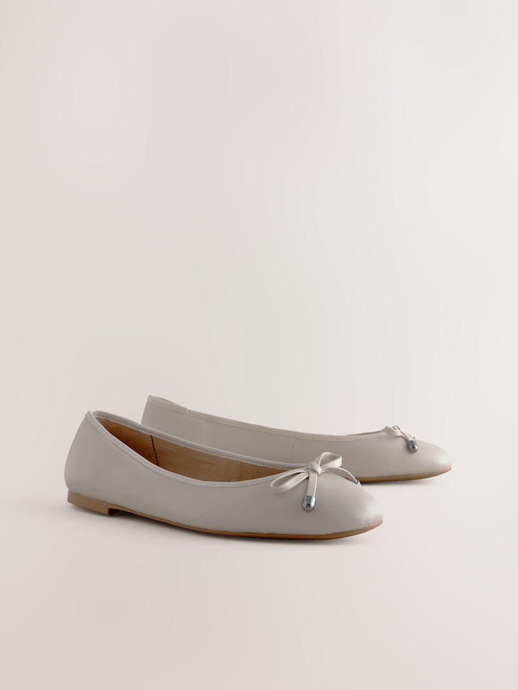 Bone Forever Comfort® Round Toe Leather Ballerina Shoes - Image 4 of 7