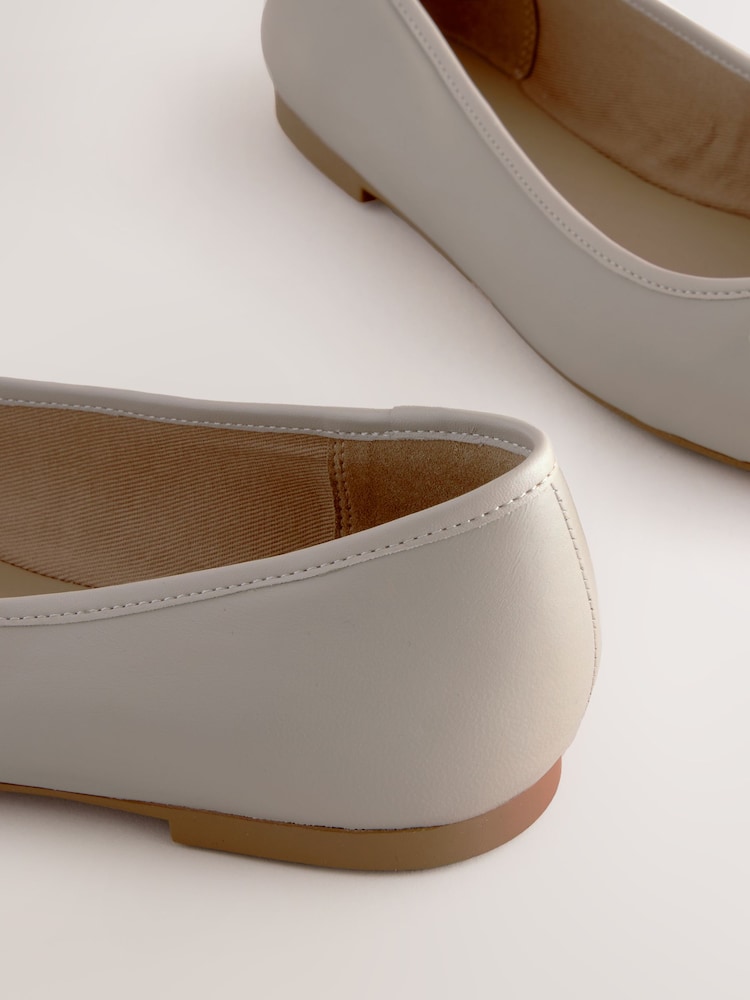 Bone Forever Comfort® Round Toe Leather Ballerina Shoes - Image 7 of 7