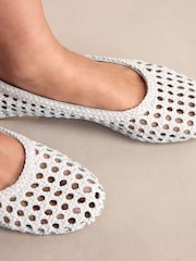 Branco - Forever Comfort ® Bailarina em Couro Weave - Imagem 6 de 11