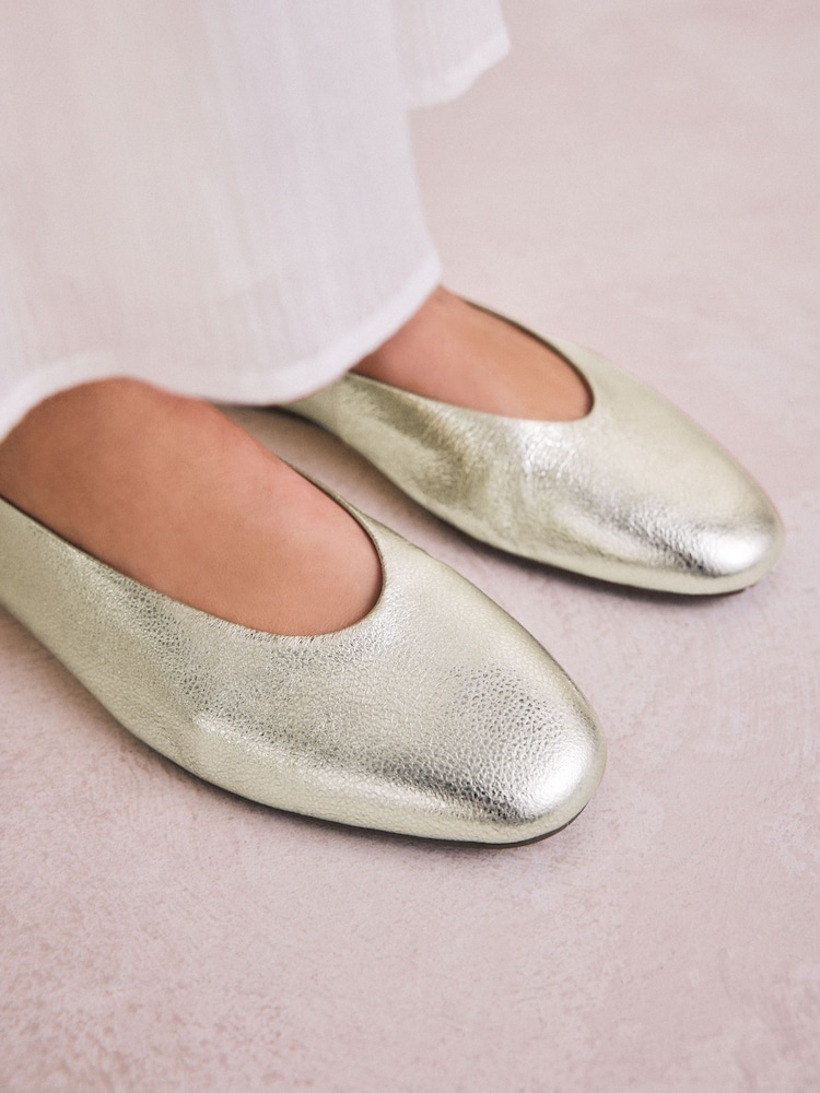 Gold Standard/Wide Fit Forever Comfort® Leather Round Toe Ballerinas - Image 4 of 10