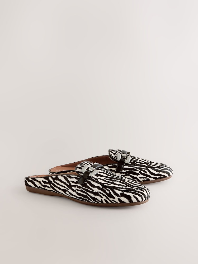 Zebra - Usnjeni natikači s kovinskim detajlom Forever Comfort® - Slika 2 iz 5