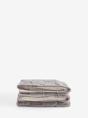 Jasper Checkerboard Cosy Fleece Reverse Throw - Imagem 5 de 5