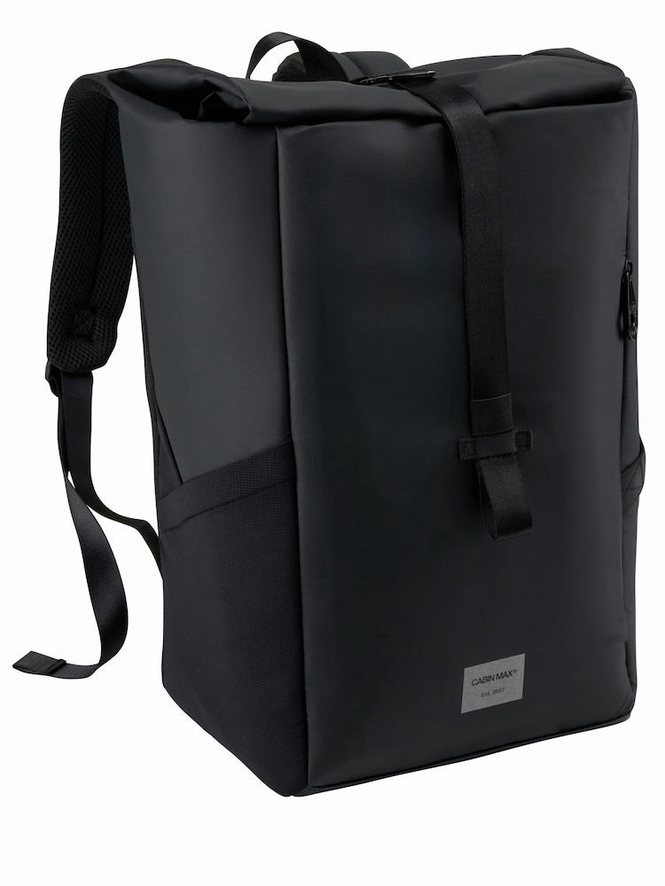 Cabin Max Black Iseo 20L Water Resistant Backpack 40x20x25cm - Image 2 of 7 Cabin Max Black Iseo 20L Water Resistant Backpack 40x20x25cm - Image 2 of 7