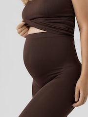 Mamalicious Brown Seamless Maternity Top and Leggings Set - Image 4 of 9