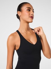 Schwarz - SPANX Active Tanktop mit V-Ausschnitt und integriertem BH - Bild 6 von 8