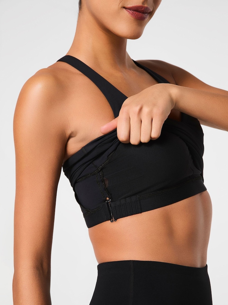 Schwarz - SPANX Active Tanktop mit V-Ausschnitt und integriertem BH - Bild 8 von 8