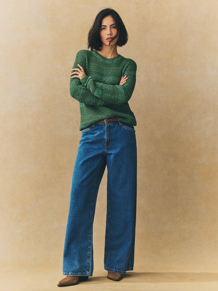 Grün - Gestreifter, lockerer Pullover mit Rundhalsausschnitt und Strukturdetail - Bild 1 von 8 Grün - Gestreifter, lockerer Pullover mit Rundhalsausschnitt und Strukturdetail - Bild 1 von 8