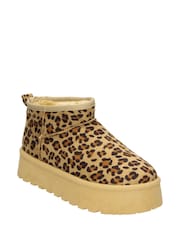 Novo Animal Standard Fit Luna Low Ankle Pull On Platform Boots - Image 2 of 3
