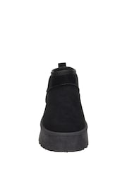 Novo Black Standard Fit Luna Low Ankle Pull On Platform Boots - Image 3 of 3