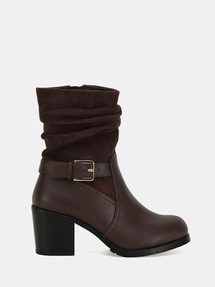 rjava - Novo Gabrielle Wide Fit Block Heel Ruched Buckle Calf Boots - Slika 2 iz 6 rjava - Novo Gabrielle Wide Fit Block Heel Ruched Buckle Calf Boots - Slika 2 iz 6