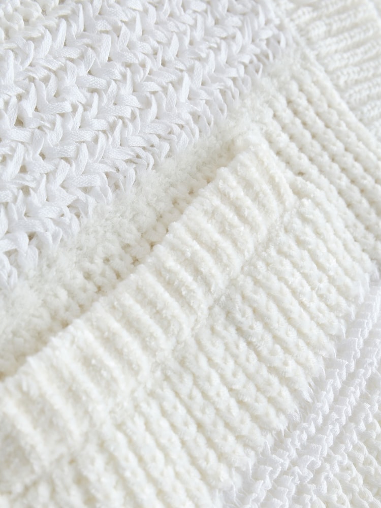Blanco - Cárdigan de punto con detalle de pespuntes y botones - Imagen 8 de 8 Blanco - Cárdigan de punto con detalle de pespuntes y botones - Imagen 8 de 8