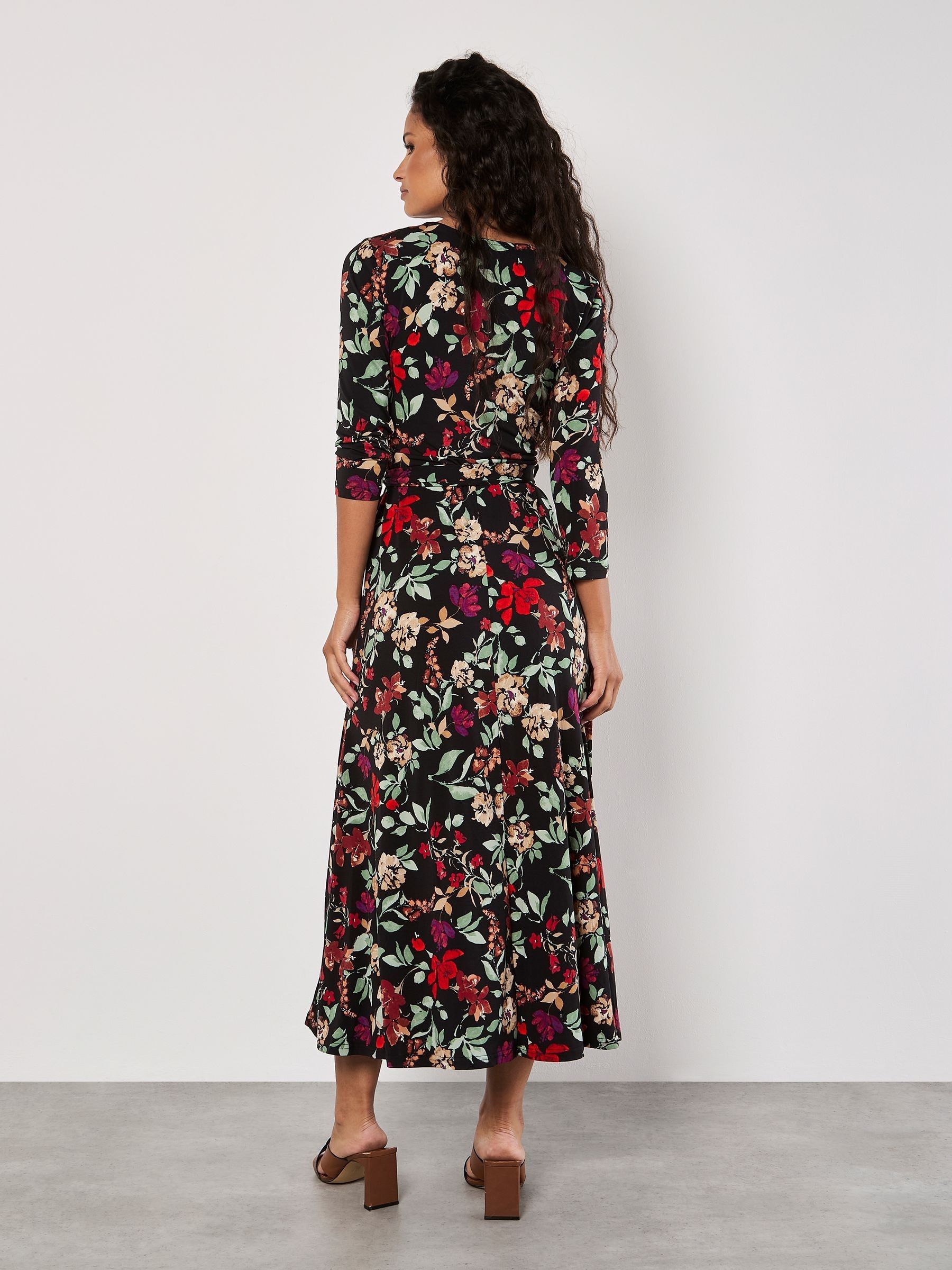 the 9 shop EVERYDAY DRESS mature bloom（Buy Apricot Black