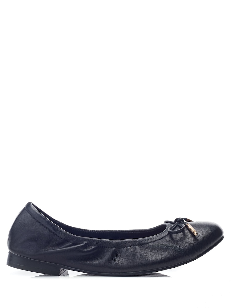 Moda in Pelle Freyani Bow Detail Elastic Leather Ballerinas - Image 1 of 4