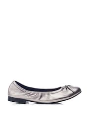 Moda in Pelle Freyani Bow Detail Elastic Leather Ballerinas - Image 1 of 4