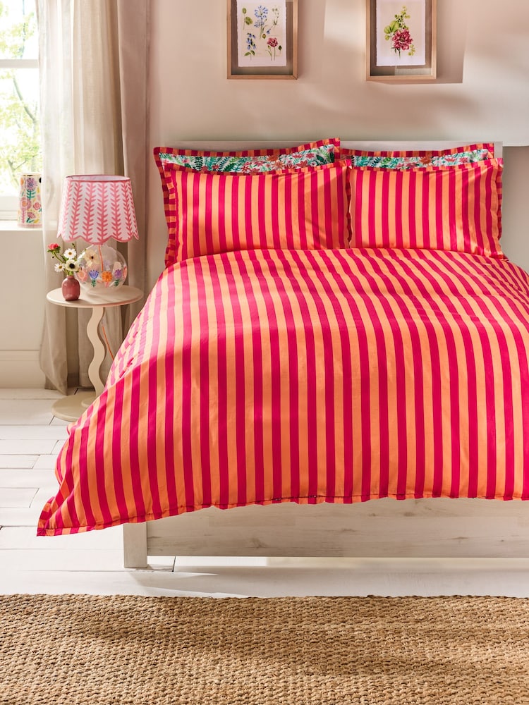 Lucy Tiffney Rose Dahlias 180 Thread Count Duvet Cover and Pillowcase Set - Image 2 of 5