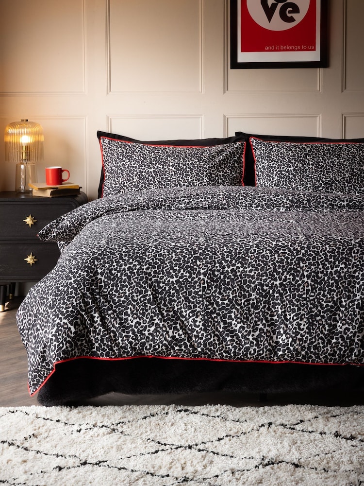 Rockett St George Snow Leopard 180 Thread Count Duvet Cover and Pillowcase Set - Image 1 of 6