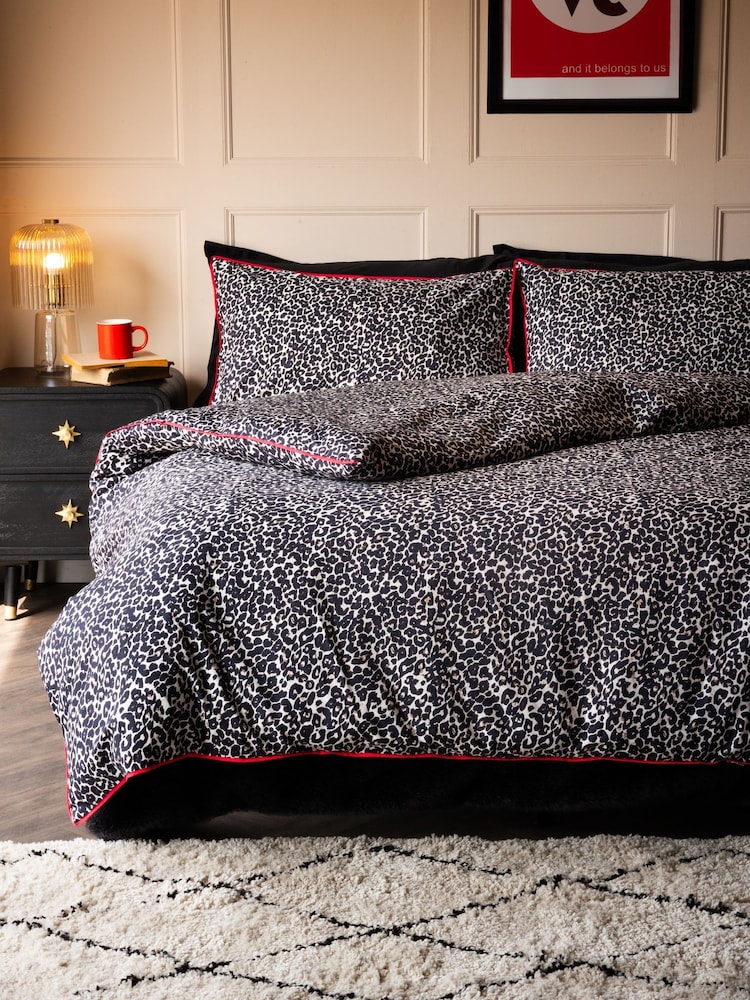 Rockett St George Snow Leopard 180 Thread Count Duvet Cover and Pillowcase Set - Image 2 of 6