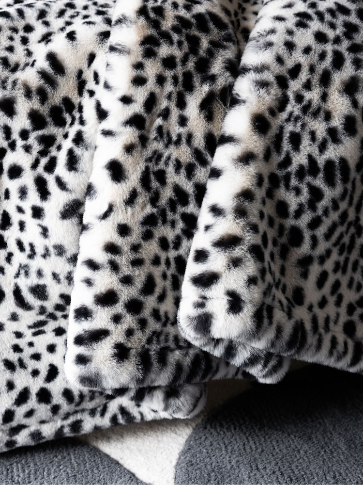 Rockett St George Snow Leopard Print Faux Fur Throw - Image 3 of 3