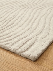 Sosandar Natural Mariana Ripple Wool Tufted Rug - Image 4 of 5