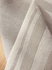 Sosandar Grey Serafina Tufted Border Rug - Image 4 of 5