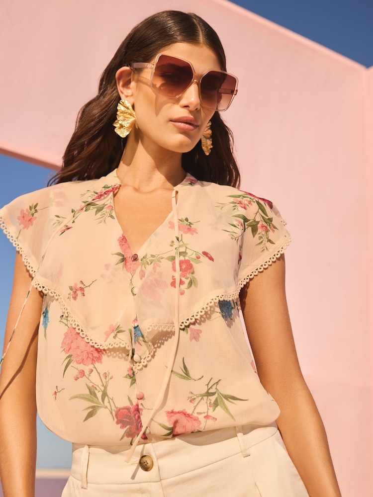 V&A I Love & Roses Ivory Petite Caplet Short Sleeve Floral Printed Blouse - Image 1 of 4