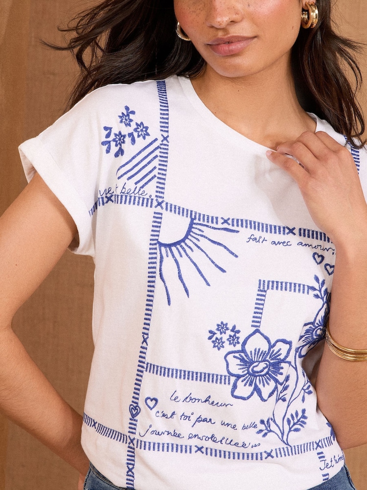 Bordado em branco e azul - Camiseta de gola redonda Love & Roses - Imagem 4 de 4