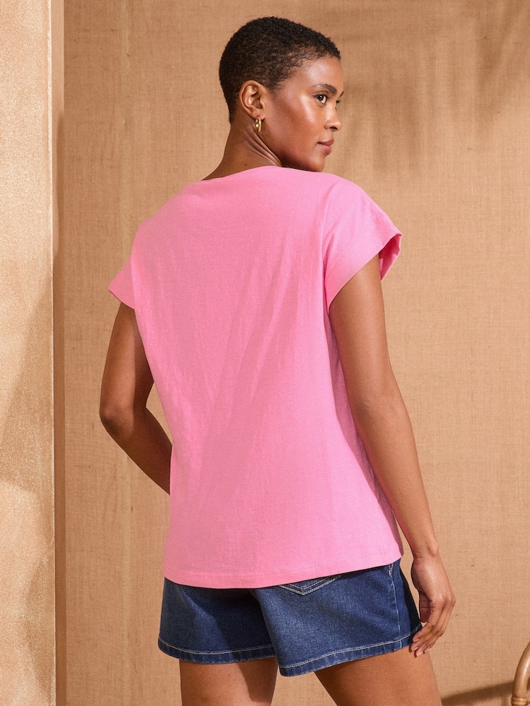 Love & Roses Pink Lace Detail Jersey V-Neck 100% Cotton T-Shirt - Image 2 of 4 Love & Roses Pink Lace Detail Jersey V-Neck 100% Cotton T-Shirt - Image 2 of 4