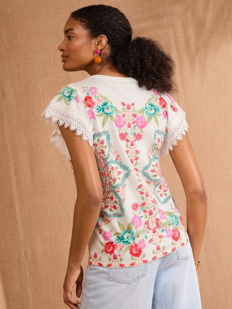 V&A | Love & Roses Ivory Woodblock Print Lace Flutter Sleeve T-Shirt - Image 4 of 4 V&A | Love & Roses Ivory Woodblock Print Lace Flutter Sleeve T-Shirt - Image 4 of 4