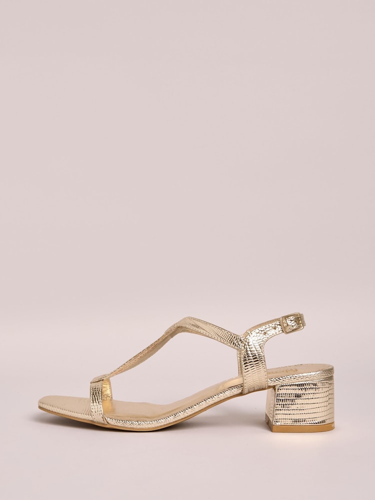 Dorado - Friends Like These Bajo Block Heels T-Bar Strap Faux Leather Sandals - Imagen 5 de 5 Dorado - Friends Like These Bajo Block Heels T-Bar Strap Faux Leather Sandals - Imagen 5 de 5