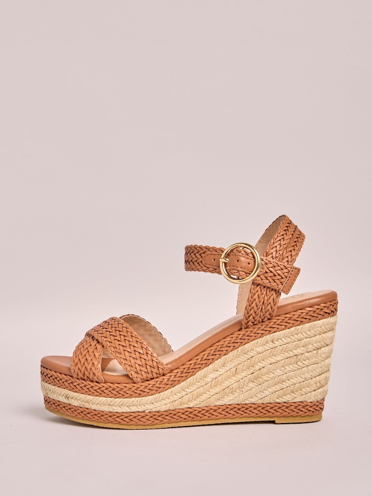 Braun - Friends Like These Raffia Woven Strap Faux Leather Espadrille Wedge Sandals - Bild 5 von 5 Braun - Friends Like These Raffia Woven Strap Faux Leather Espadrille Wedge Sandals - Bild 5 von 5