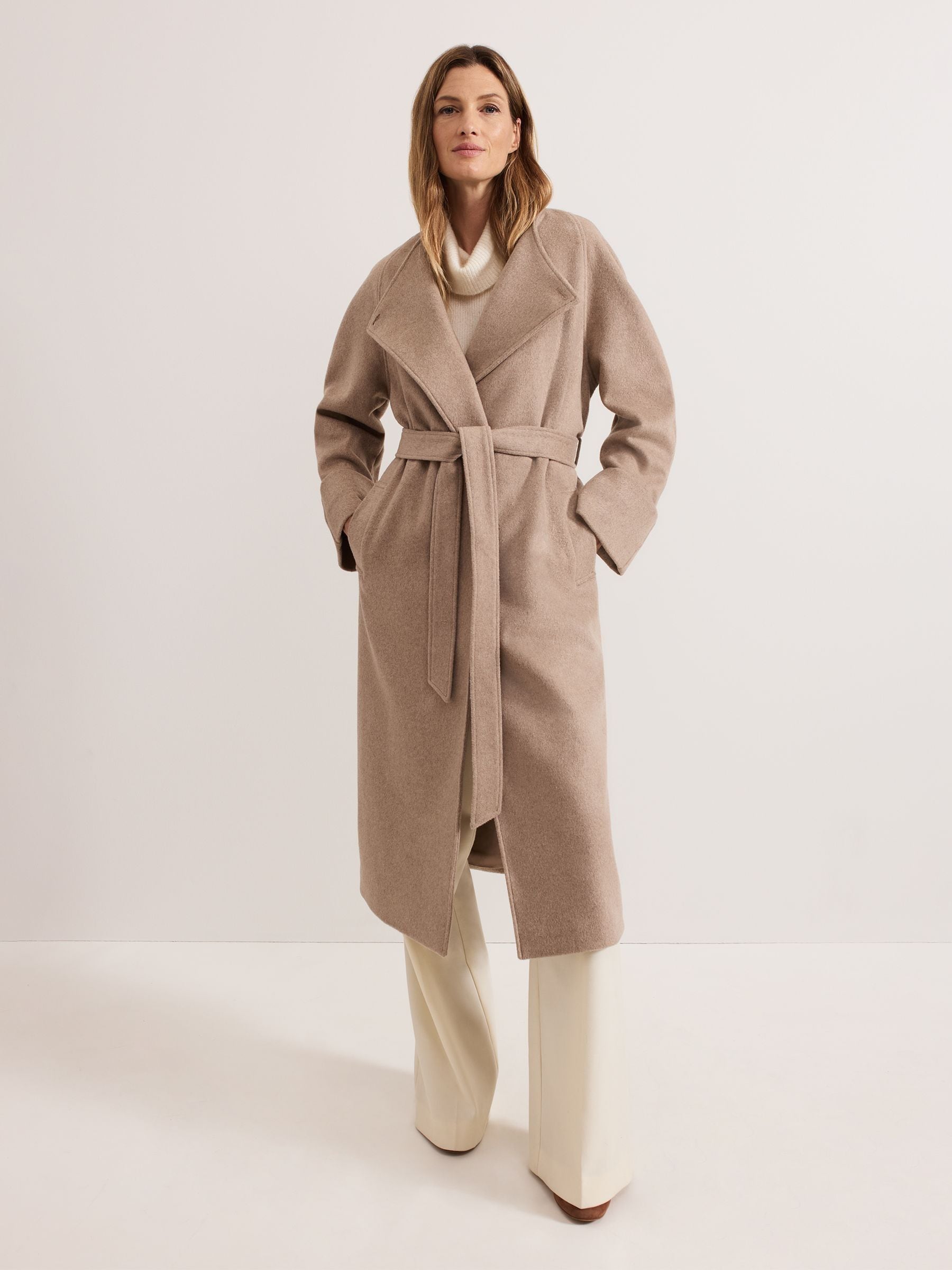 Przeglądaj Wełniany płaszcz Phase Eight Aoife o kopertowym kroju z