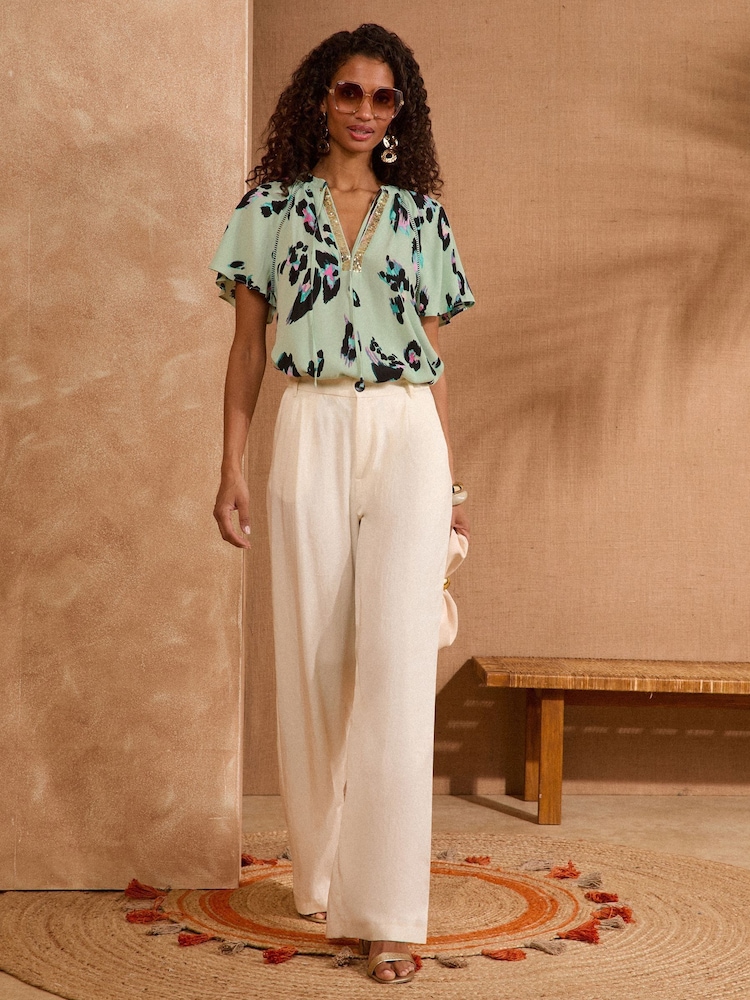 Love & Roses Green Animal Sequin V-Neck blouse - Image 3 of 4