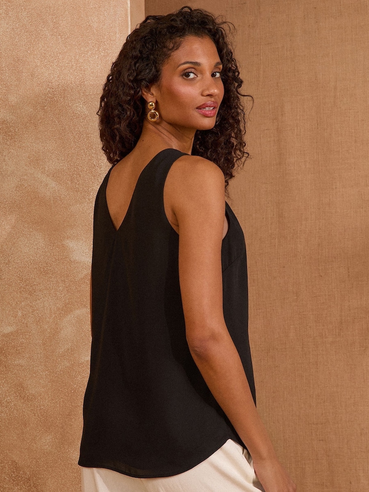 Love & Roses Black VNeck Vest - Image 4 of 4 Love & Roses Black VNeck Vest - Image 4 of 4
