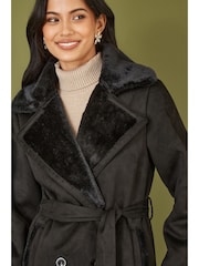 Yumi Black Trench Coat With Faux Fur Lining - Image 4 of 5