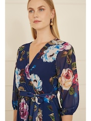 Yumi Dark ue Watercolour Dip Hem Midi Wrap Dress - Image 4 of 5
