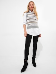 Joe Browns Cosy Retro Fair Isle Sleeveless Knitted Vest - صورة 4 من 7