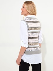 Joe Browns Cosy Retro Fair Isle Sleeveless Knitted Vest - صورة 5 من 7