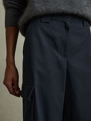 Reiss Navy Ava Cotton-Tencel Wide-Leg Combat Trousers - Image 4 of 6