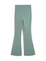 Puma ESS Alto-Waist Flared Leggings - Imagen 5 de 5